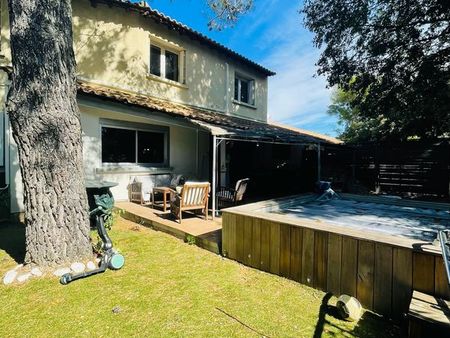 à vendre : maison familiale de 120 m² avec piscine  jardin et prestations modernes