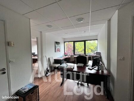 bureaux 108 m² caen