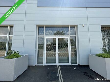 local commercial 395 m²