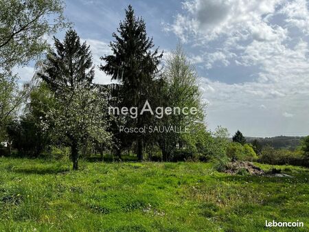 terrain 1280 m² atur