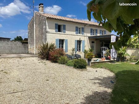 maison en pierres de taille de 130 m²