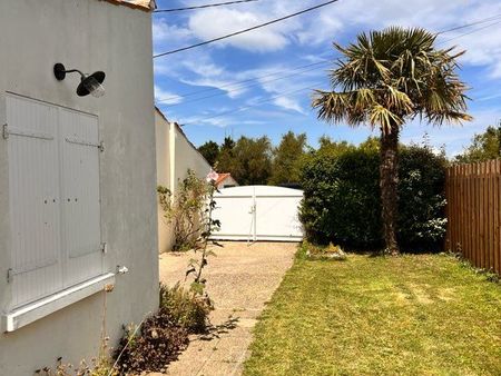 maison avec jardin 3 km de la mer et du centre ville