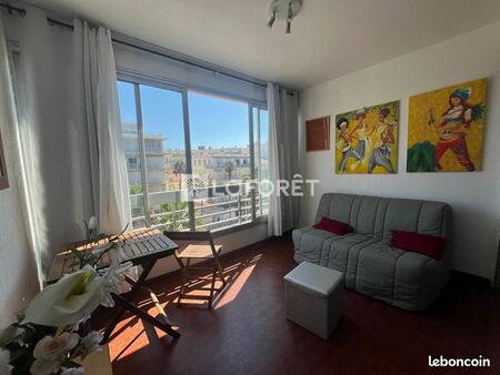 studio 1 pièce 27 m²