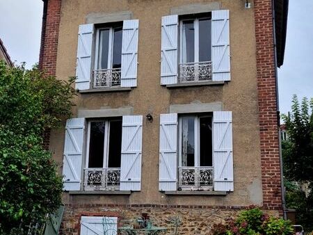 maison bien située et pleine de charme