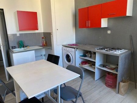 studio 1 pièce 31 m²