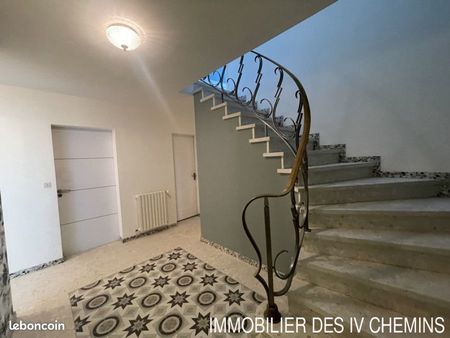 maison 5 pièces 140 m²