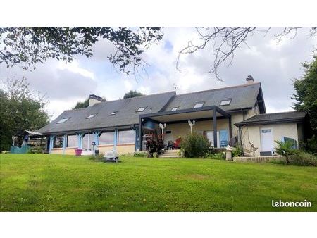 propriété 8 pièces 184 m²