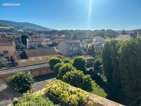 f3 avec balcon 58m2 à louer