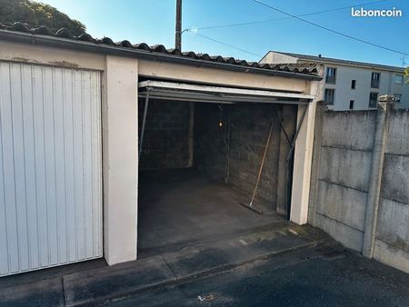 garage/box rue éblé à angers