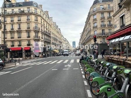 commerce santé 65 m²