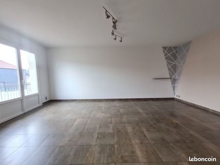 à vendre t3 brives-charensac 43700