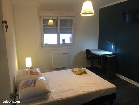 chambre dans appartement st nazaire centre