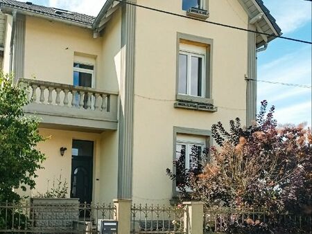 maison 5 pièces de 135m² à neufchef