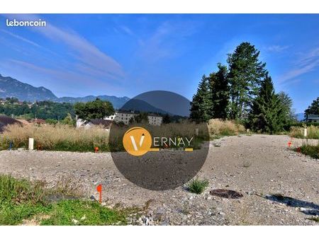 terrain 700 m² aix-les-bains