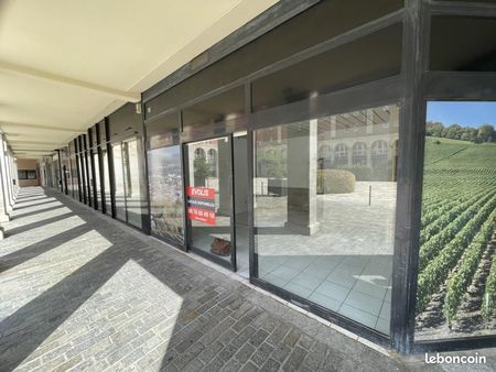 local commercial 23 m²