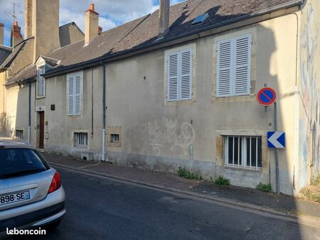 vends maison centre nevers