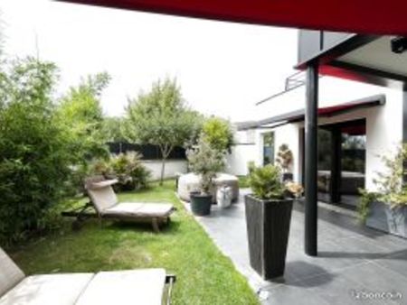 maison contemporaine t6 jardin garage