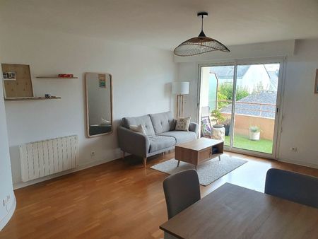 appartement t2 48 m² meublé avec garage et balcon