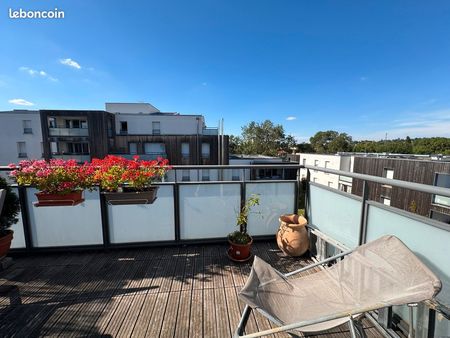 superbe t3 en dernier étage à balma avec grande terrasse