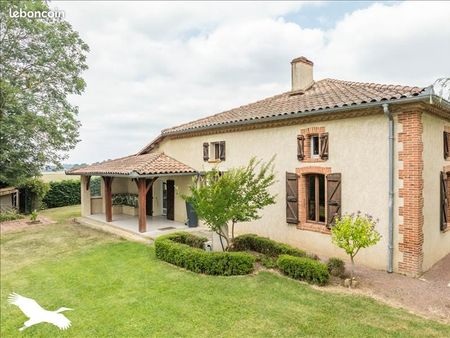 ferme 6 pièces 200 m²