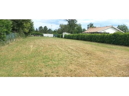 vente terrain 1368 m²