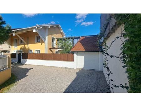 vancia/ancienne ferme rénovée dpe c avec sa terrasse arboréee + un studio séparé