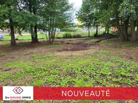 terrain constructible de 1700 m²