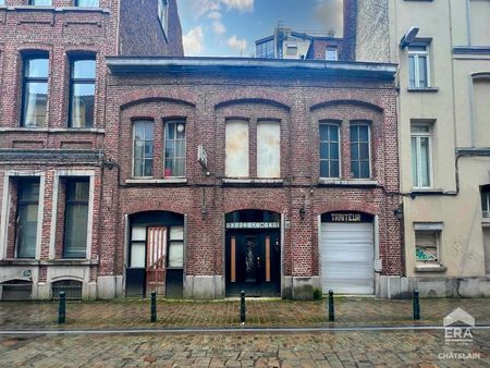 quartier stalingrad à bruxelles – maison mixte à rénover !