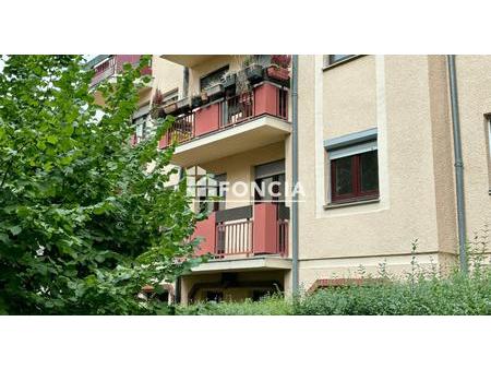 studio avec balcon et parking