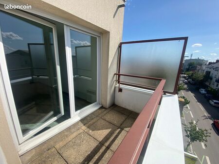 t2 52m² lonchamp terrasse garage 630+60