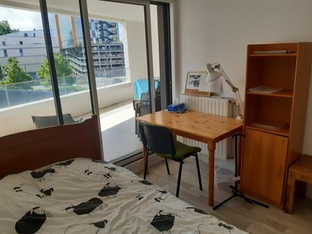 chambre meublée étudiant avec terrasse  gare sud