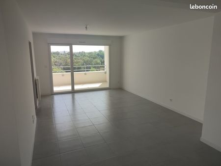 appartement 4 pièces 84 m²