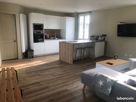 très bel appartement meublé