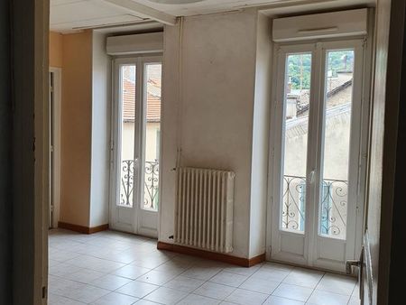 logement type 2 balcon centre gap