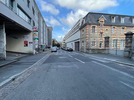 vente garage et parking à saint-brieuc (22000) : à vendre / saint-brieuc