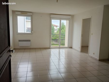 appartement f2 à louer proche gare vichy