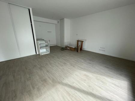 location appartement 2 pièces à noyal-châtillon-sur-seiche (35230) : à louer 2 pièces / 47