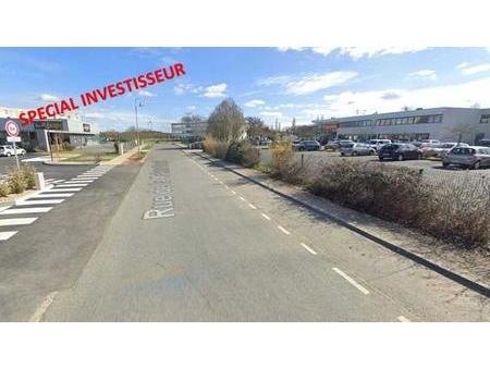 vente commerce poitiers 1 057 m²