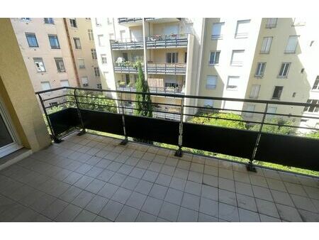 location appartement 3 pièces 63 m² villeurbanne (69100)