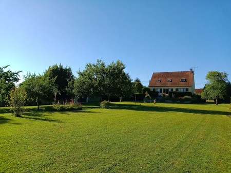 maison très lumineuse et au calme 190m2  une dépenance renovée et grand terrain idéale fam