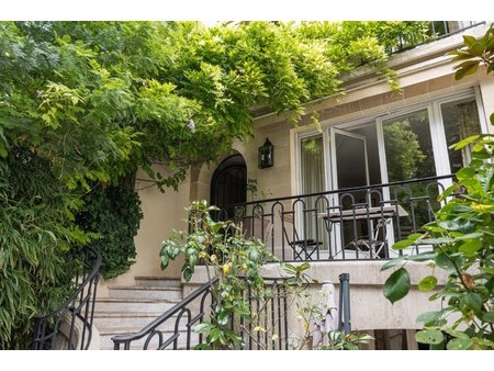 maison de luxe à vendre dans le quartier muette sud