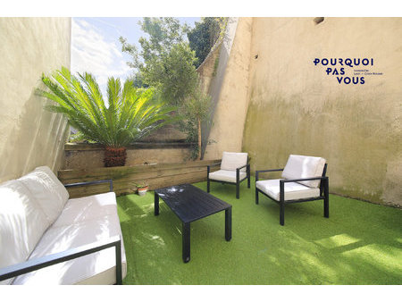 t2 unique rénové avec terrasse