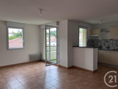 appartement f3 à louer - 3 pièces - 58 84 m2 - foix - 09 - midi-pyrenees