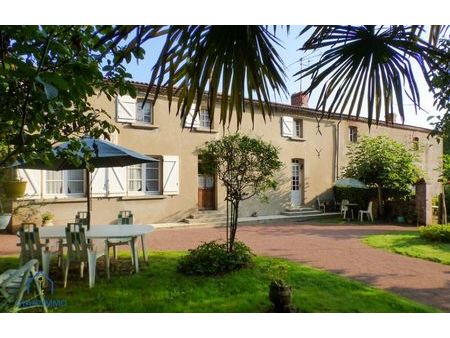 vente maison 9 pièces 146 m² chantonnay (85110)