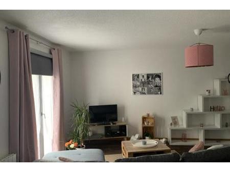 location - appartement 3 pièces 62 m2 chambray les tours