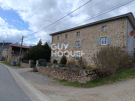 maison en pierre avec dépendances la valla sur rochefort