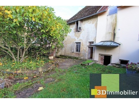 lons-le-saunier sud (39 jura)  à vendre maison en pierre avec beau potentiel à rénover.