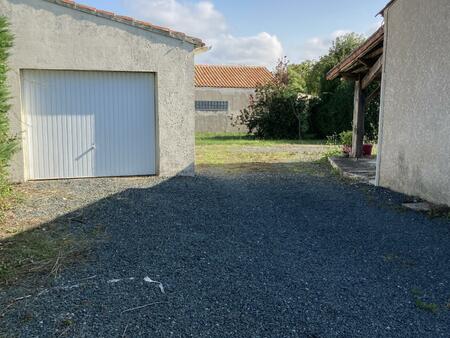 vente maison à grues (85580) : à vendre / 84m² grues