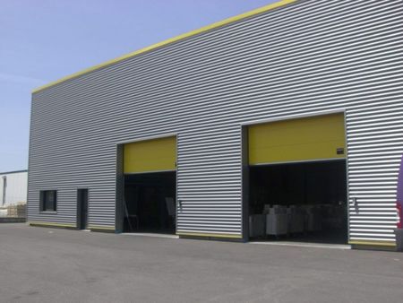 location local commercial 1100m2 perpignan 66000 - 5500 € - surface privée