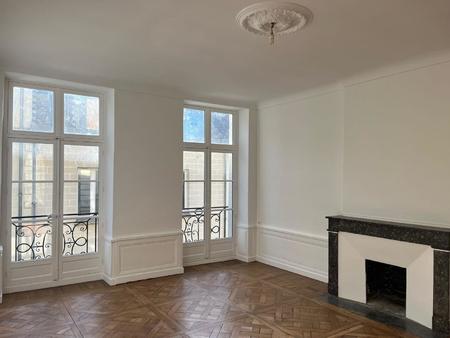 location appartement 2 pièces à nantes centre ville (44000) : à louer 2 pièces / 51m² nant